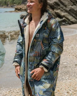 Changing Robes & Surf Ponchos|Changing Robes & Surf Ponchos|Passenger Waves Recycled Sherpa Lined Changing Robe - Palm Camo Apricot PalmCamoApricot