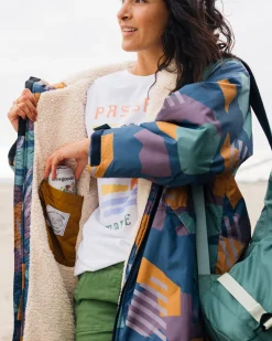 Surf Accessories|Surf Accessories|Passenger Waves Recycled Sherpa Lined Changing Robe - Deep Blue Camo Pattern DeepBlueCamoPattern