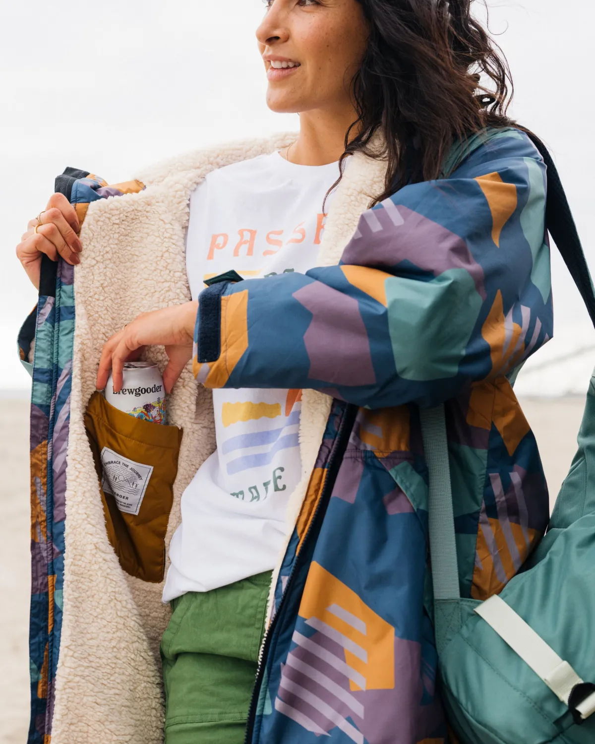 Surf Accessories|Surf Accessories|Passenger Waves Recycled Sherpa Lined Changing Robe - Deep Blue Camo Pattern DeepBlueCamoPattern
