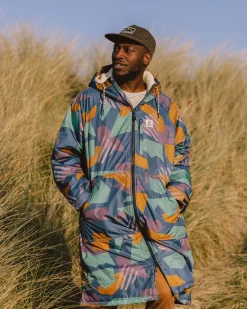 Surf Accessories|Surf Accessories|Passenger Waves Recycled Sherpa Lined Changing Robe - Deep Blue Camo Pattern DeepBlueCamoPattern