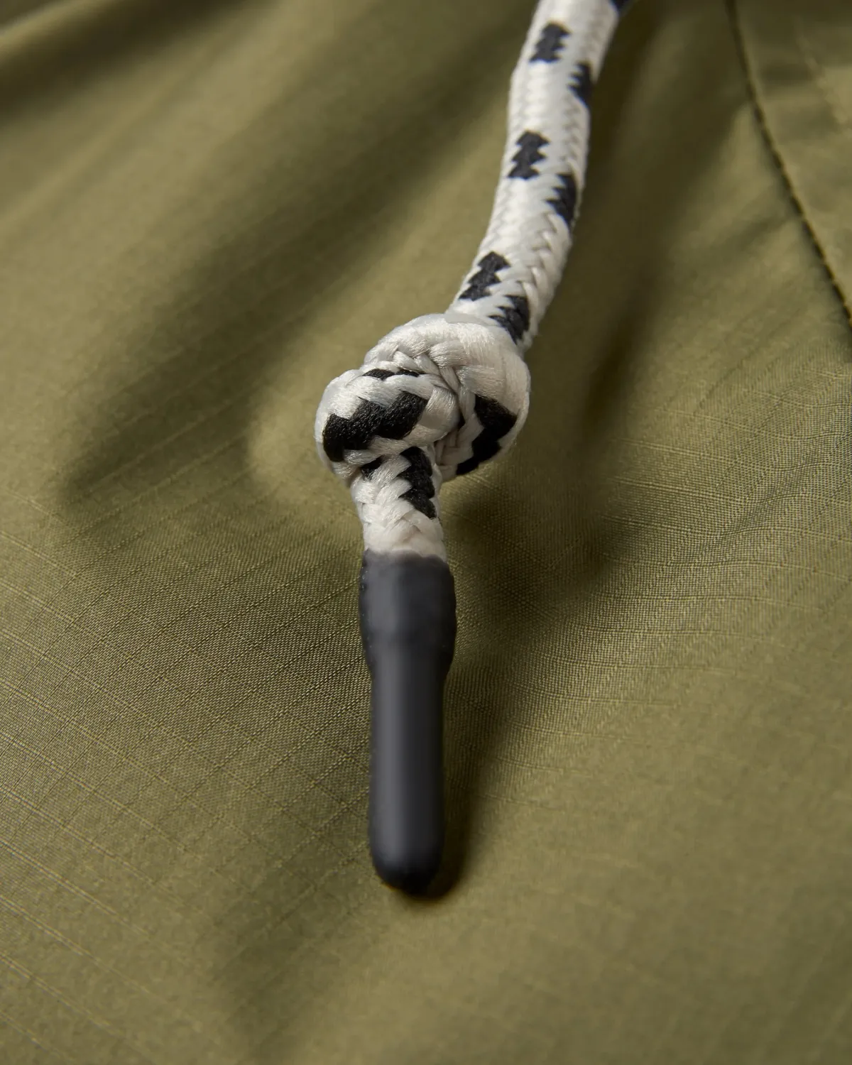 Surf Accessories|Surf Accessories|Passenger Waves Recycled Sherpa Lined Changing Robe - Black/Khaki Green Black/KhakiGreen