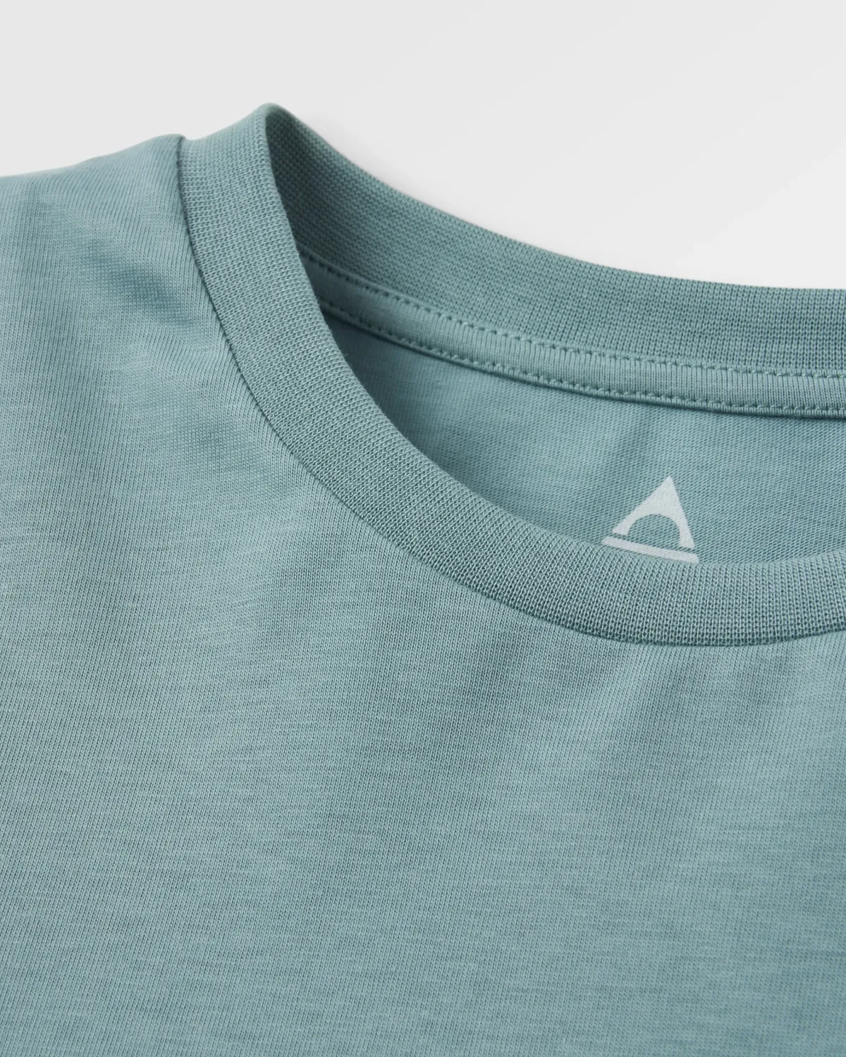 T-Shirts & Tank Tops|Passenger Waves u0026 Trees Organic Cotton Long Sleeve T-Shirt - Stormy Sea StormySea