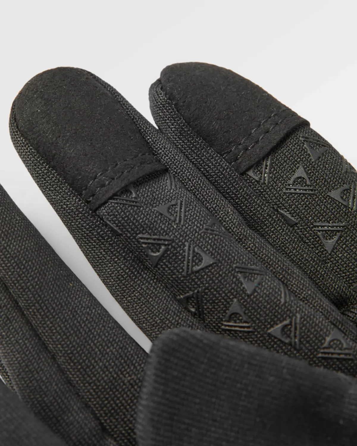 Gloves|Accessories|Passenger Wintergreen Recycled Polartec® Thermal Gloves - Black