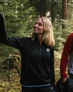 Fleece|Outdoor Active|Passenger Women's Wintergreen Recycled Polartec® Fleece Pullover - Black