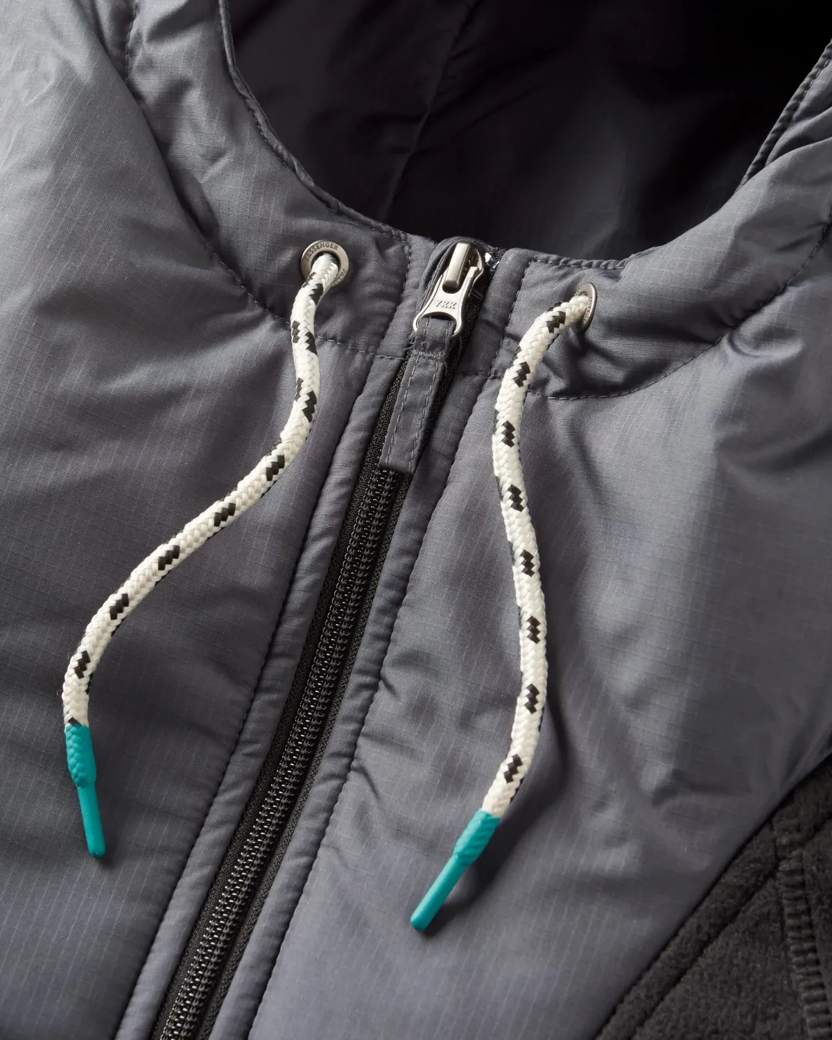 Fleece|Fleece|Passenger Woodland Hooded Half Zip Recycled Polar Fleece - Black/ Dark Forest Black/DarkForest